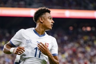 Dan Ndoye, ici lors du match Etats-Unis - Suisse le 11 juin, poursuit son excellent début de saison avec Nottingham Forest (archives). KEYSTONE/JEAN-CHRISTOPHE BOTT